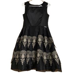 RINASCIMENTO A-LINE BLACK & WHITE PROM COCKTAIL DRESS W/ EMBROIDERED DETAIL Sz-S